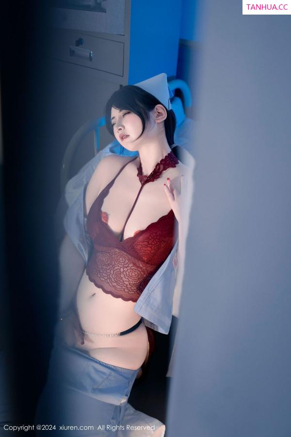 陈诗诗 诗诗 [XiuRen]高清写真图 2024.07.15 No.8859 诗诗kiki 美臀性感第30张图片